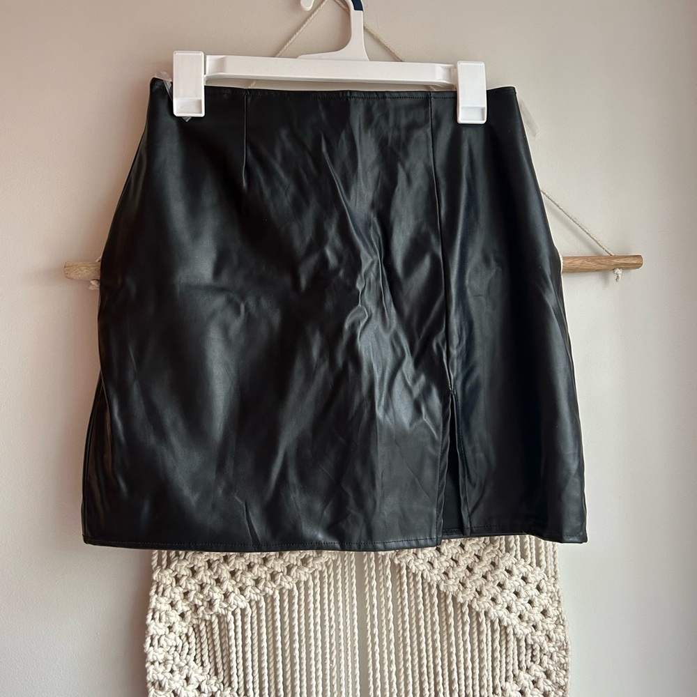 Leather skirt